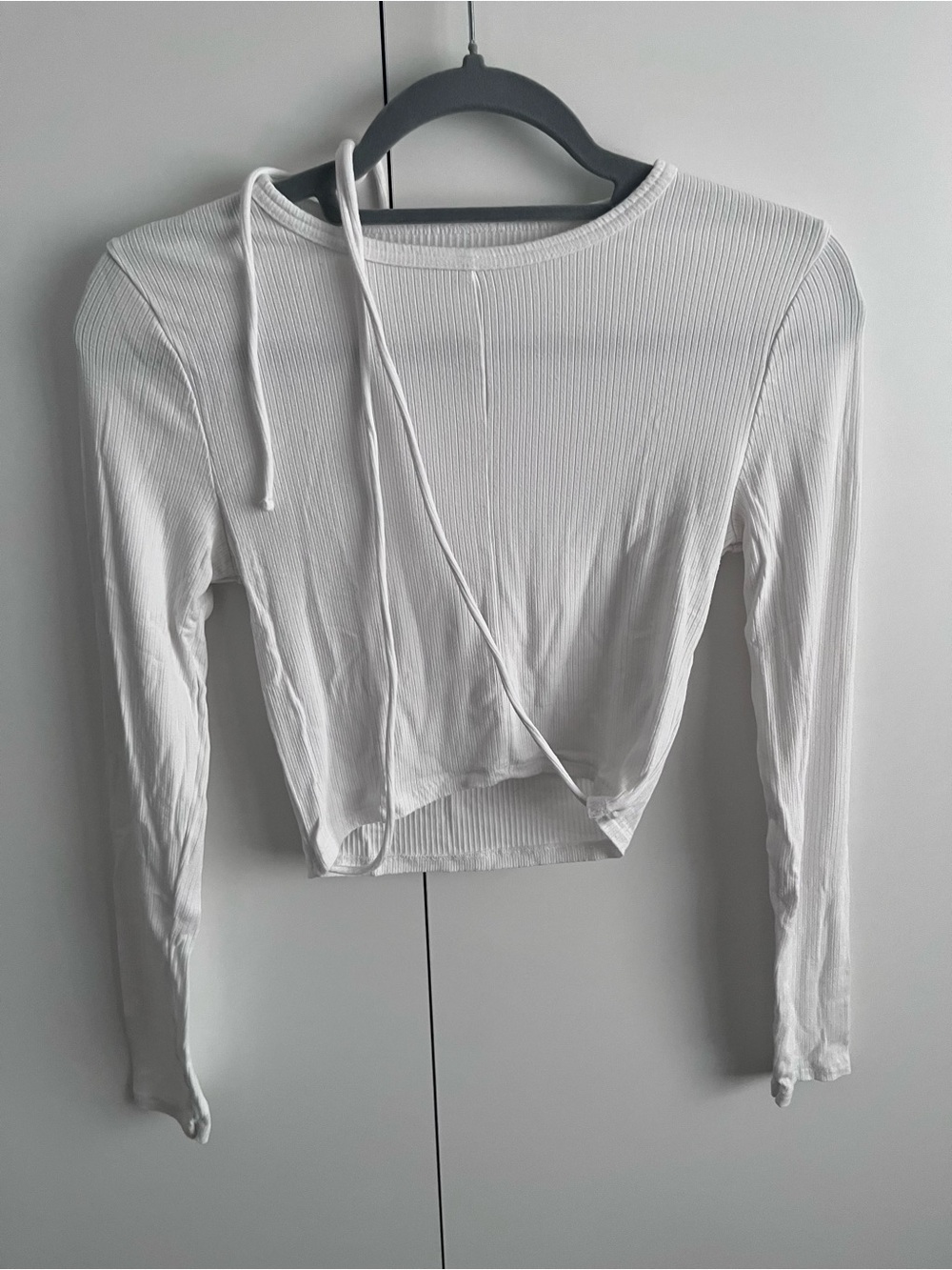 Abercrombie & Fitch White Ribbed Long-Sleeve Crop Top